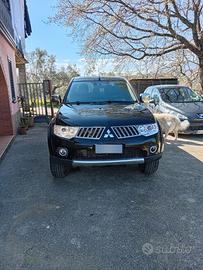 pick-up 4x4 Mitsubishi L 200