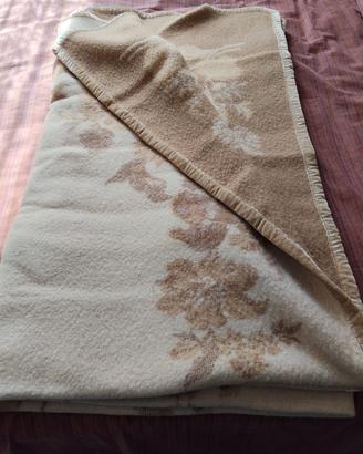 coperta matrimoniale pura lana vergine double face