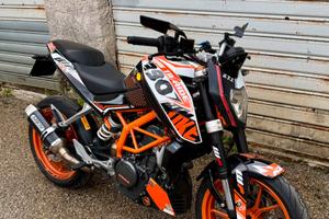 Ktm Duke 390 (motore revisionato completamente)