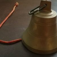 Campana in bronzo altezza 11 cm, diametro 11 cm