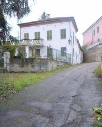 Immobile in asta di 617 m² con più di 5 locali e b