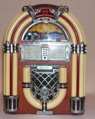 Jukebox a musicassette radio vintage del 1970