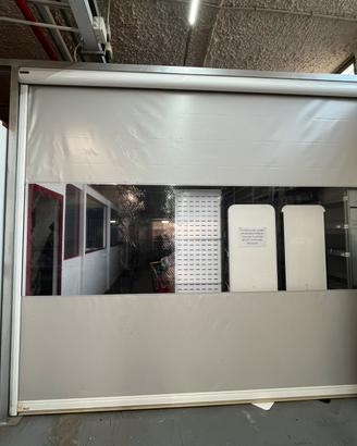 Tenda Divisore Elettrica - Organizza i tuoi Spazi!