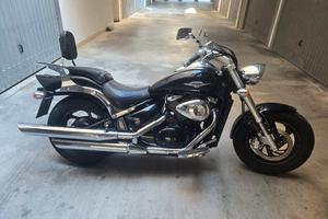 SUZUKI INTRUDER M800
