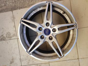 Cerchi in lega 16” -  in perfette condizioni