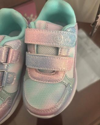 SNEAKER CHICCO CON LUCINE