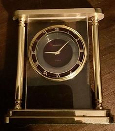 Piccolo orologio da tavolo Marksman al quarzo