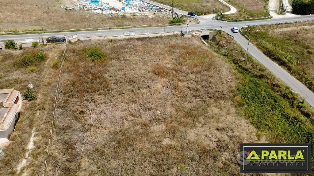 Terreno di 4850 m² a Canicattì - Altro