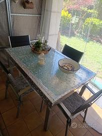 tavolo e sedie giardino