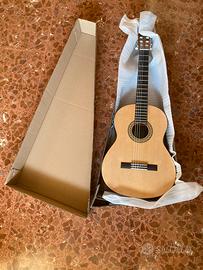 Chitarra classica Yamaha C40M