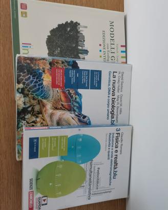 libri scientifici per superiori 