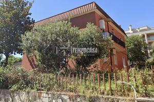 TRILOCALE CON POSTO AUTO- LA STORTA