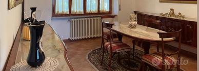 Salotto in stile neoclassico anni 50- 60