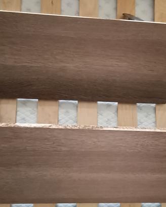 mensole in legno con staffe 