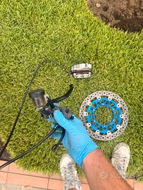 Impianto frenante radiale motard Brembo