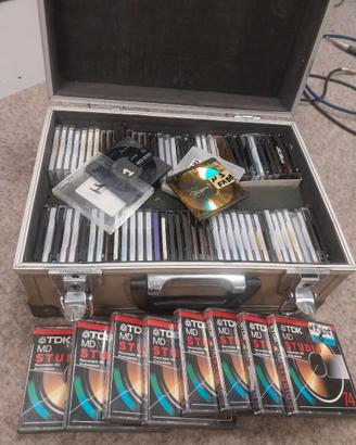 84 mini disc ( minidisc ) + cassetta portadischi