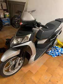 Scooter dolcevita 125