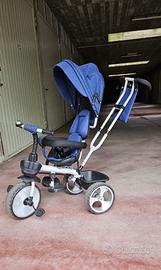 Passeggino triciclo