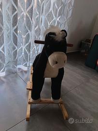 Cavallo a dondolo per bambini