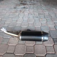 Scarico arrow indi race con terminale in carbonio.