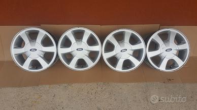 cerchi in lega da 14" per ford fiesta