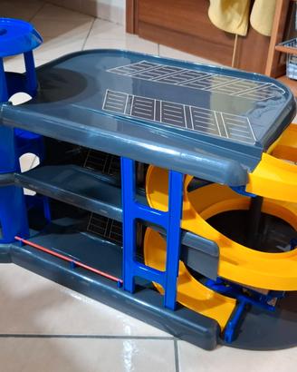 Pista Garage Diorama con autolavaggio e ponte auto