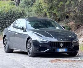 MASERATI GHIBLI GRANSPORT 2.0 Mild Hybrid 330 CV