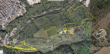 Terreno di 70270 m² a Comiso