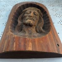 Set di rappresentazioni intagliate sul legno