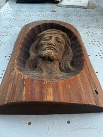 Set di rappresentazioni intagliate sul legno