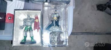 Statuine in piombo di Batman e Doomsday