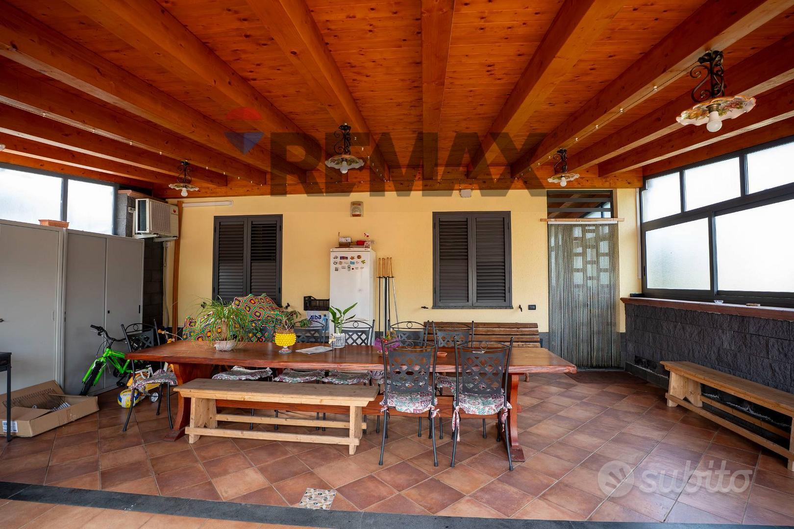 Casa – Aci Sant'Antonio, Aisa - Altro