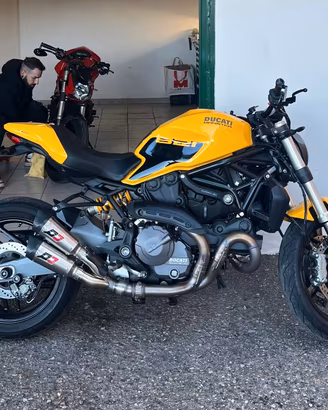 Ducati Monster 821