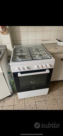 Cucina a gas Beko con forno