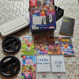 Nintendo Switch OLED  più 7 giochi 
