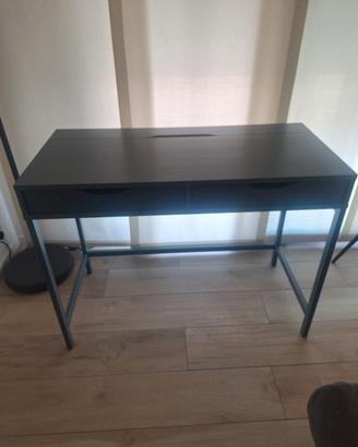 scrivania ikea piu sedia