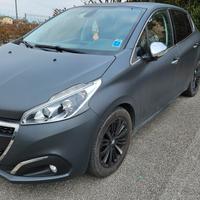 Peugeot 208 1.2 82cv allure