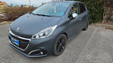 Peugeot 208 1.2 82cv allure