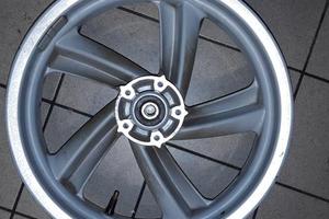 Ruota anteriore usata aprilia atlantic 500 01-04