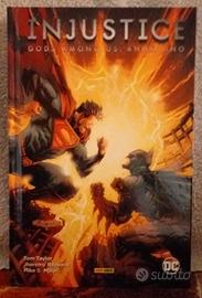 Injustice: Gods Among Us, Anno Uno - DC Deluxe
