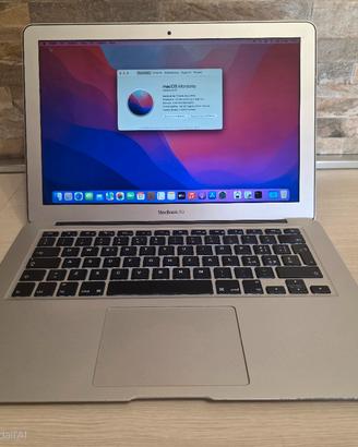 Macbook Air A1466 2015, Intel i5,  4gb,  Monterey 
