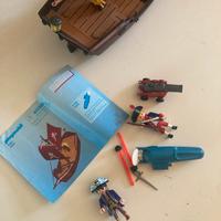 Playmobil pirati nave guardie con motore elettrico