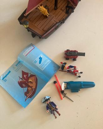 Playmobil pirati nave guardie con motore elettrico