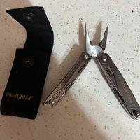 Leatherman Supertool 300 più. Sidekick