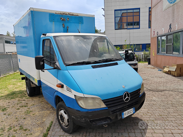 Camion mercedes benz sprinter/ camper