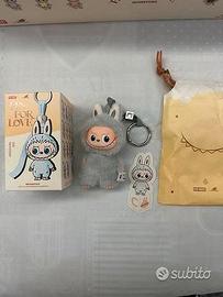 Popmart Labubu Pin for Love - Lettera C
