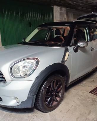 MINI 2.0 D COOPER COUNTRYMAN AUTOMAT.