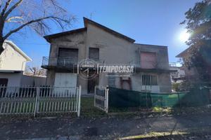 Casa indipendente a San Martino in Rio 5 locali