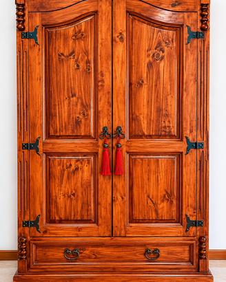 Armadio legno massello rustico –