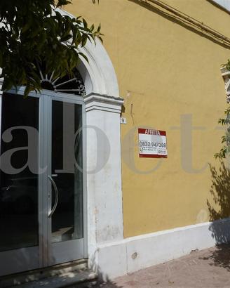 Negozio Copertino [COA 042ACG]